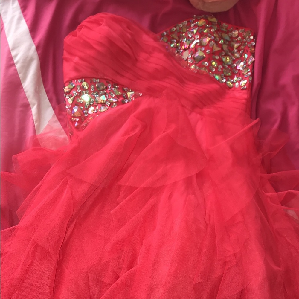 Pink homecoming dress detailed w Rhinestones